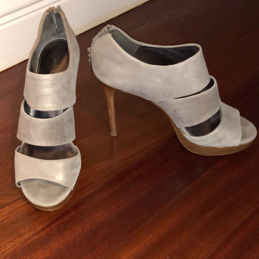 Calvin Klein silver sandal with wood heel
